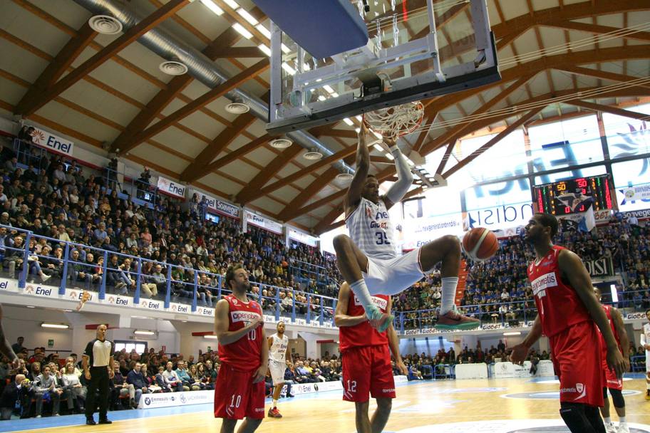 Basket, serie A: Brindisi contro Varese (Lapresse)